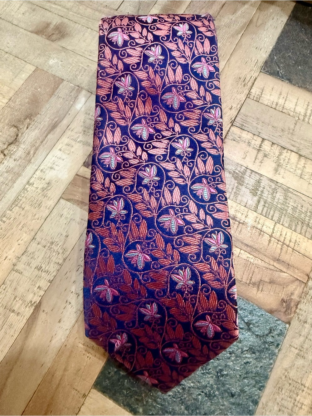 SIMON CARTER London 100% Silk Jacquard Floral Necktie - Purple and Pink Metallic